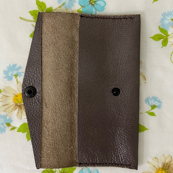 Handmade Genuine Leather Wallet - Picture 5 of 5